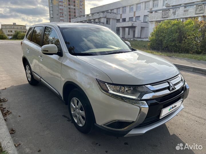 Mitsubishi Outlander 2.0 CVT, 2015, 124 318 км