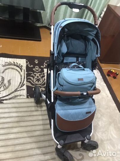 Прогулочная коляска