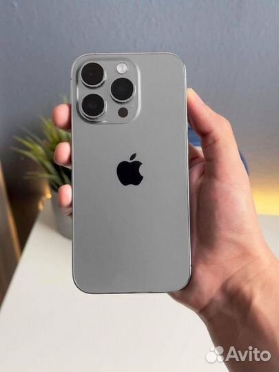 iPhone 15 Pro, 256 ГБ