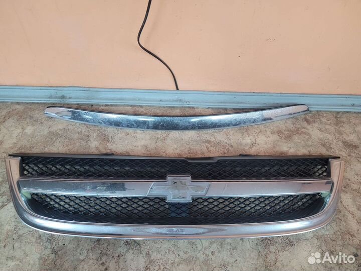 Решетка радиатора Лачетти