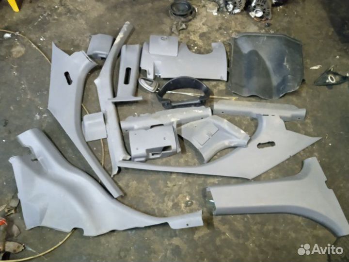 Пластик салона Hyundai Accent