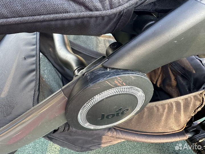 Прогулочная коляска joie signature