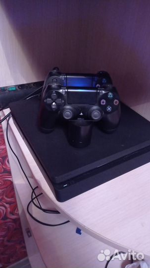 Sony PS4 slim