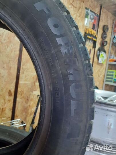 Pirelli Formula Ice 215/60 R17 100T