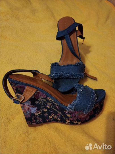 Женские вещи