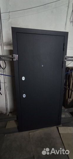 Дверь входная стальная
