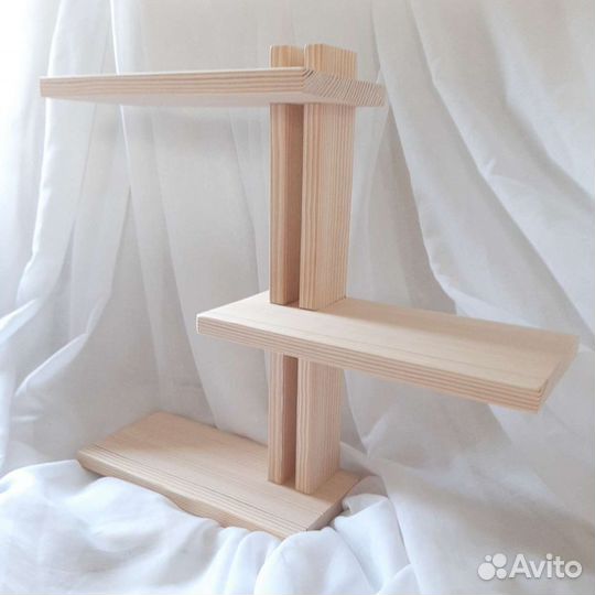 Деревянная полка