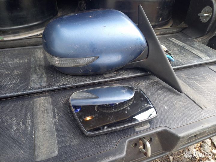 Зераало правое Subaru Outback B13 2008 год