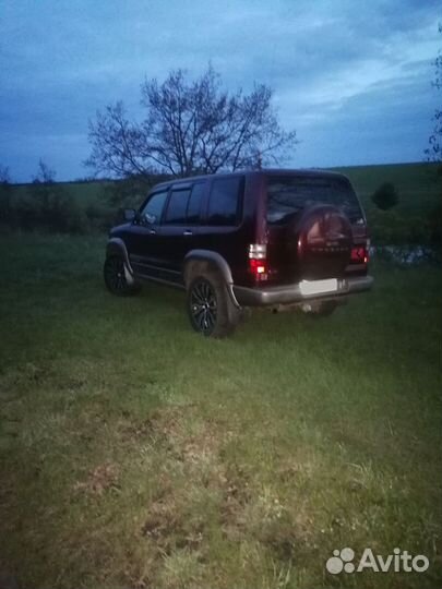Isuzu Trooper 3.5 AT, 2001, 133 000 км