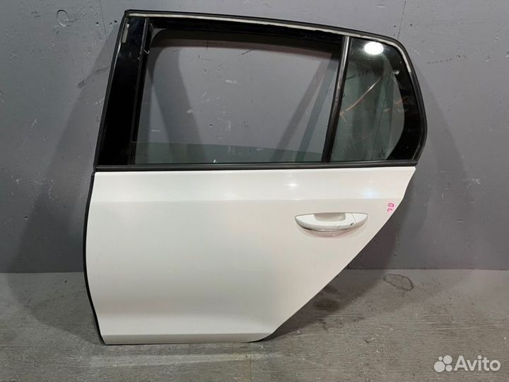 Дверь задняя левая Volkswagen Golf 6