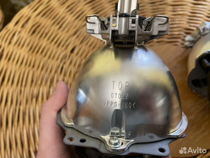 Линзы ксенон дорест оригинал Toyota Camry 40