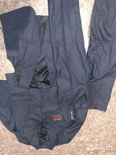 Новый школьный костюм 2,3 класс