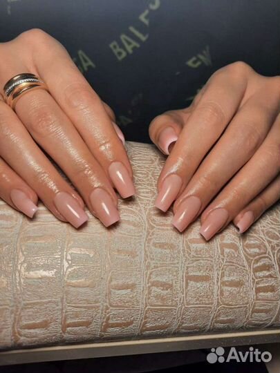 Наращивание и коррекция ногтей