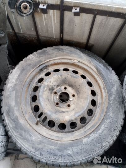 R16 Nokian Tyres Nordman 7 205/60, PCD 5x105 DIA 56.5