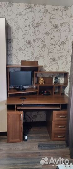 Компьютерный стол