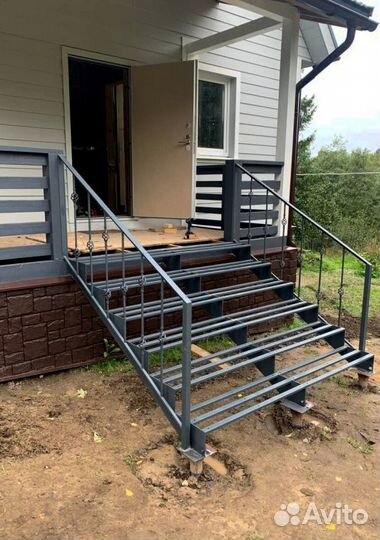 Поворотная лестница