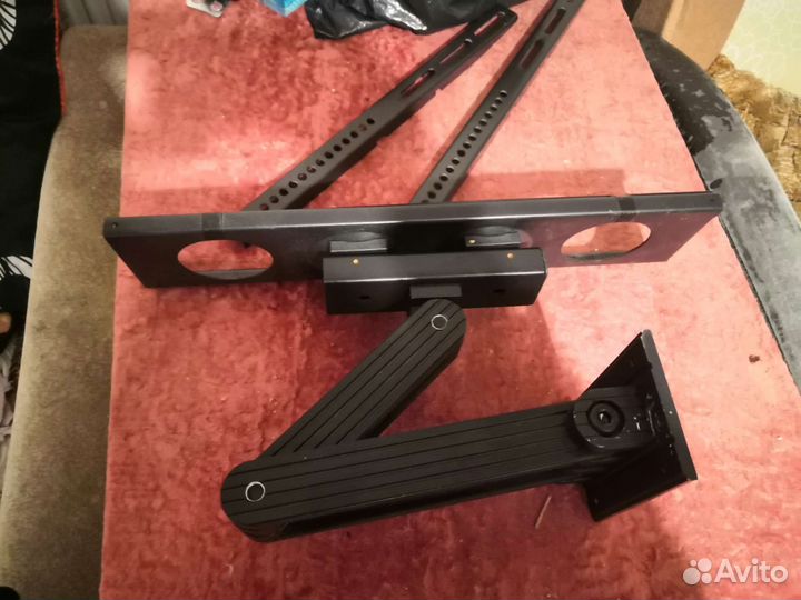 Кронштейн для телевизора на стену