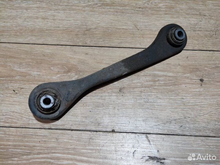 Рычаг подвески задний левый Volkswagen Passat B6
