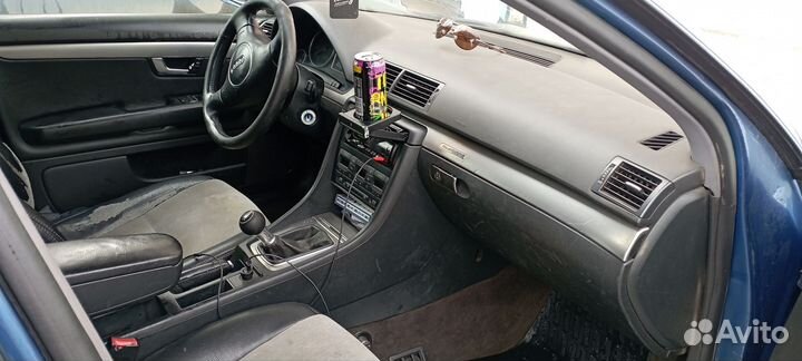 Audi A4 1.8 МТ, 2003, 301 000 км