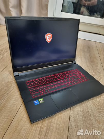 Msi katana 17 gf76 11UD-697ru