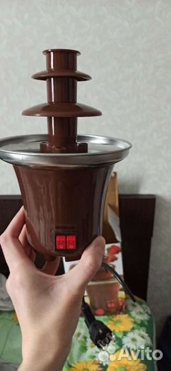 Фондю, шоколадный фонтан