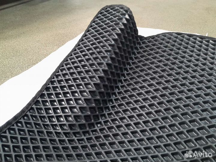 Коврики Mitsubishi Padjero 4