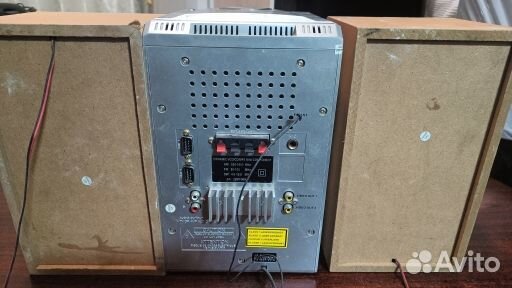 Продается музыкальный центр