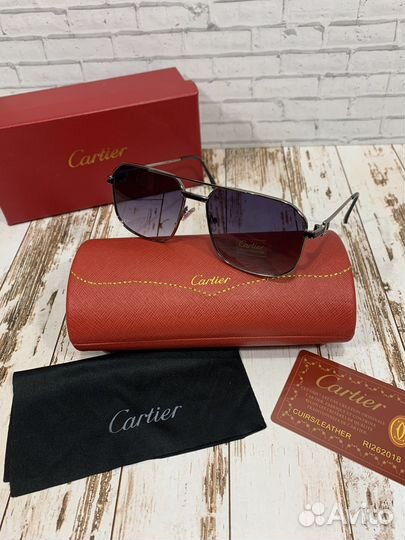 Солнцезащитные очки Cartier мужские