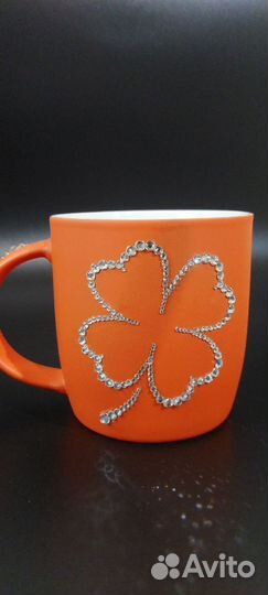 Кружка в подарок со стразами
