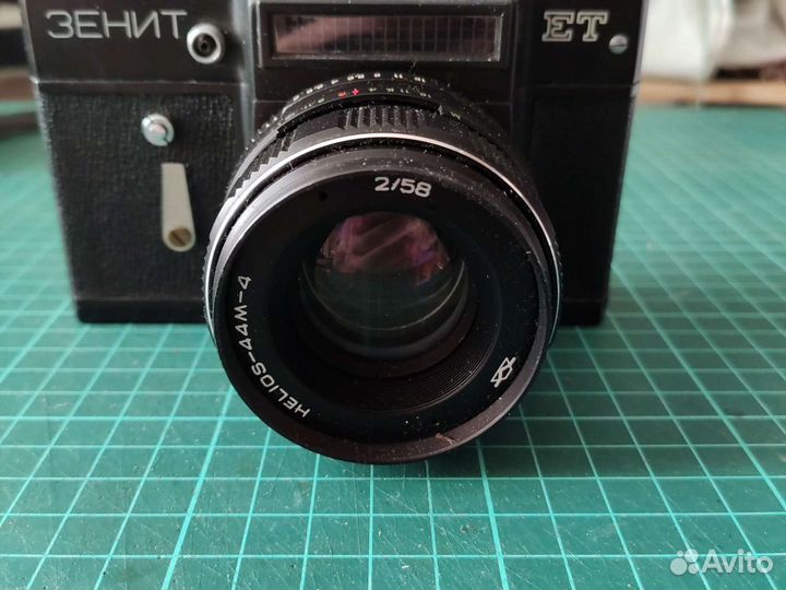 Плёночный фотоаппарат Зенит ет