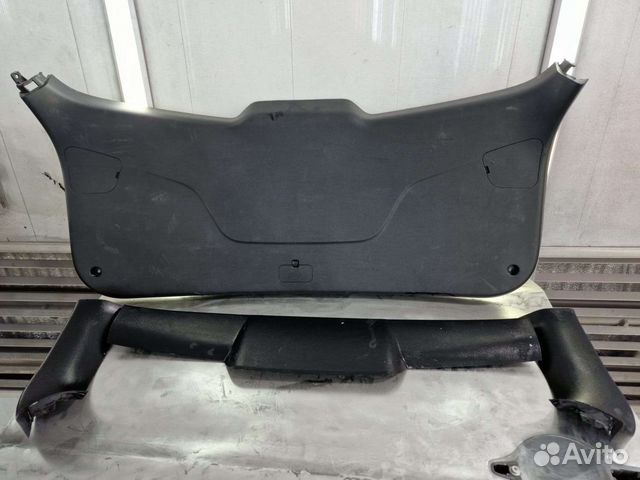 Обшивка двери багажника Kia Sportage 3 (2010-2016)