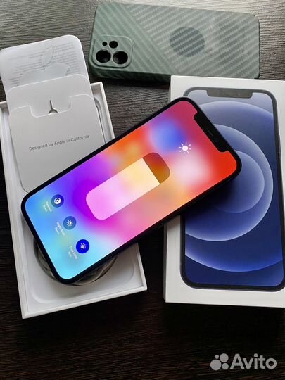 iPhone 12, 64 ГБ