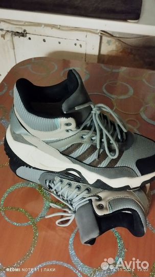 Кроссовки зимние