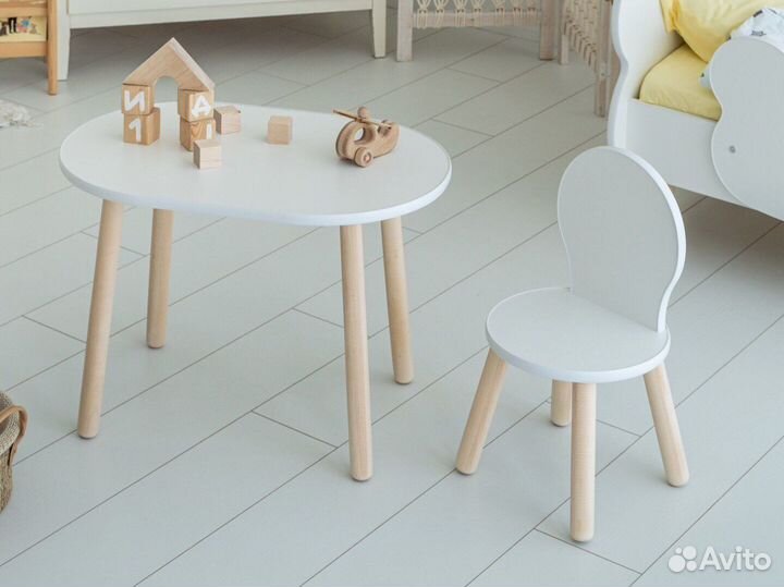 Детский столик и стульчик новый в наличии