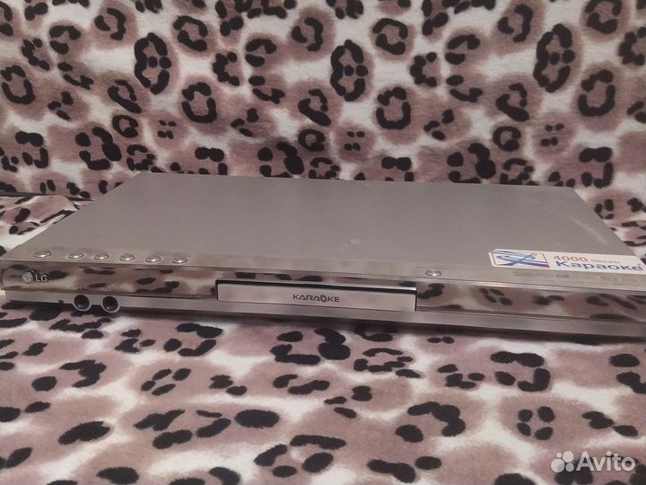 Dvd плеер с караоке LG
