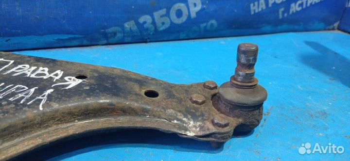 Передний правый рычаг Opel Zafira A минивен Z18XE