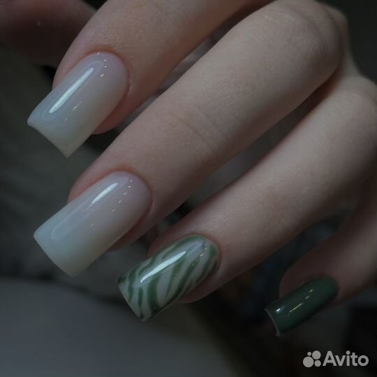 Маникюр и педикюр