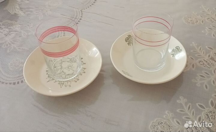 Стаканы, блюдца, молочники (новые)