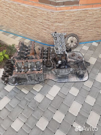 Запчасти для мерседеса 212-е