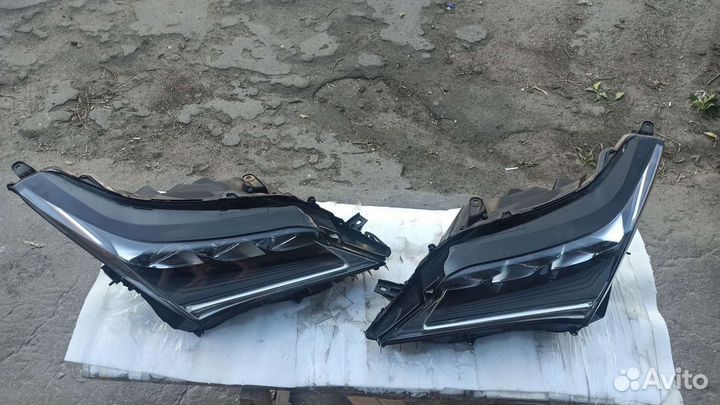 Фара левая правая Lexus RX 4