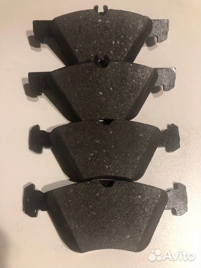 Колодки тормозные перед. Mercedes-Benz W211.W220