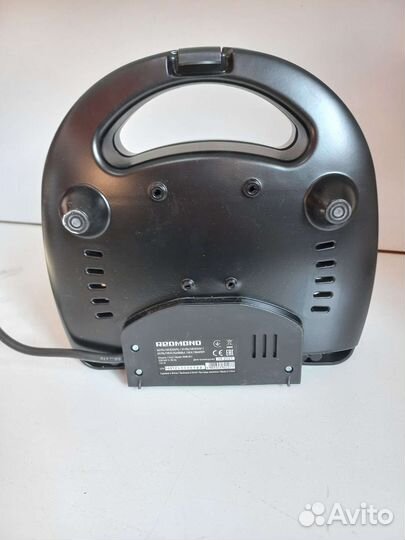 Универсальный пекарь Redmond