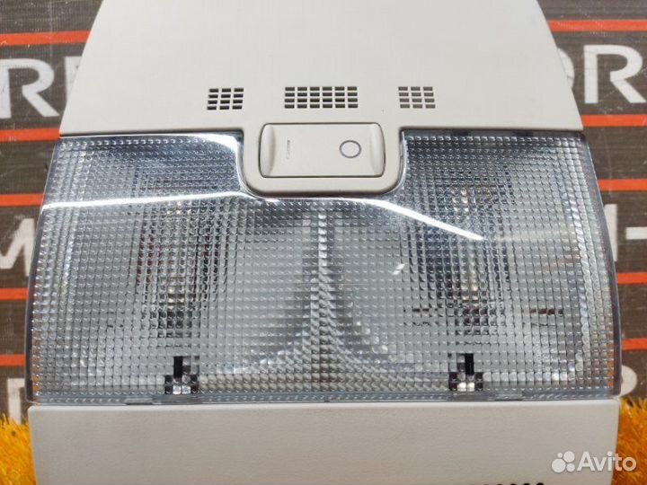 Плафон освещения передний Audi A3 8P ccza 2008