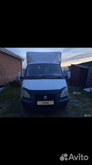 Водитель на собственной газели