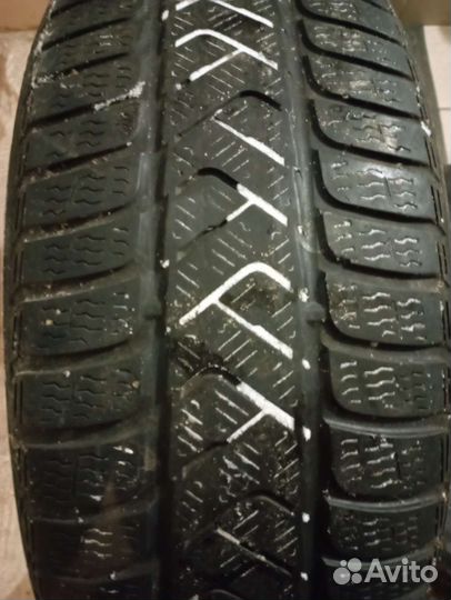 Pirelli Winter Sottozero 3 215/55 R17