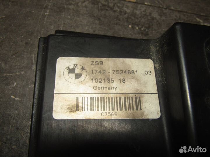 Вентилятор охлаждения BMW 5 E60/E61 (2002 - 2007)