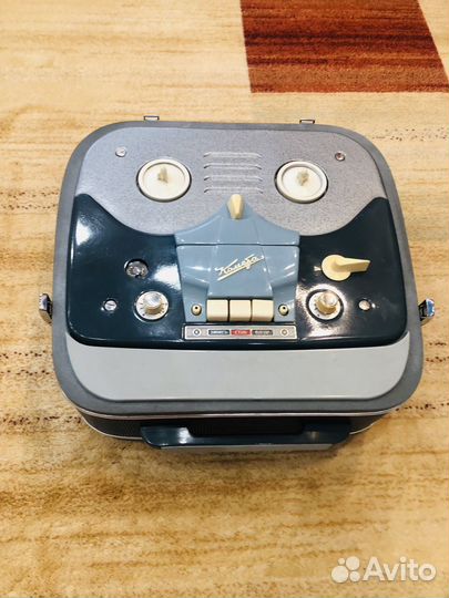 Катушечный магнитофон комета мг 201