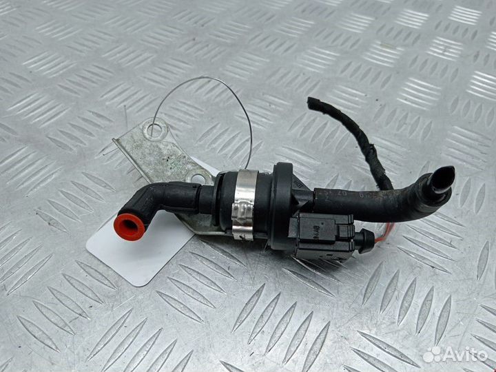 Клапан вентиляции топливного бака Mercedes-Benz