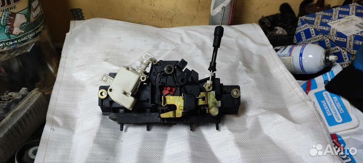 Замок ручка багажника Ауди А6 С5