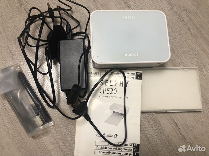 Фотопринтер Canon Selphy CP520
